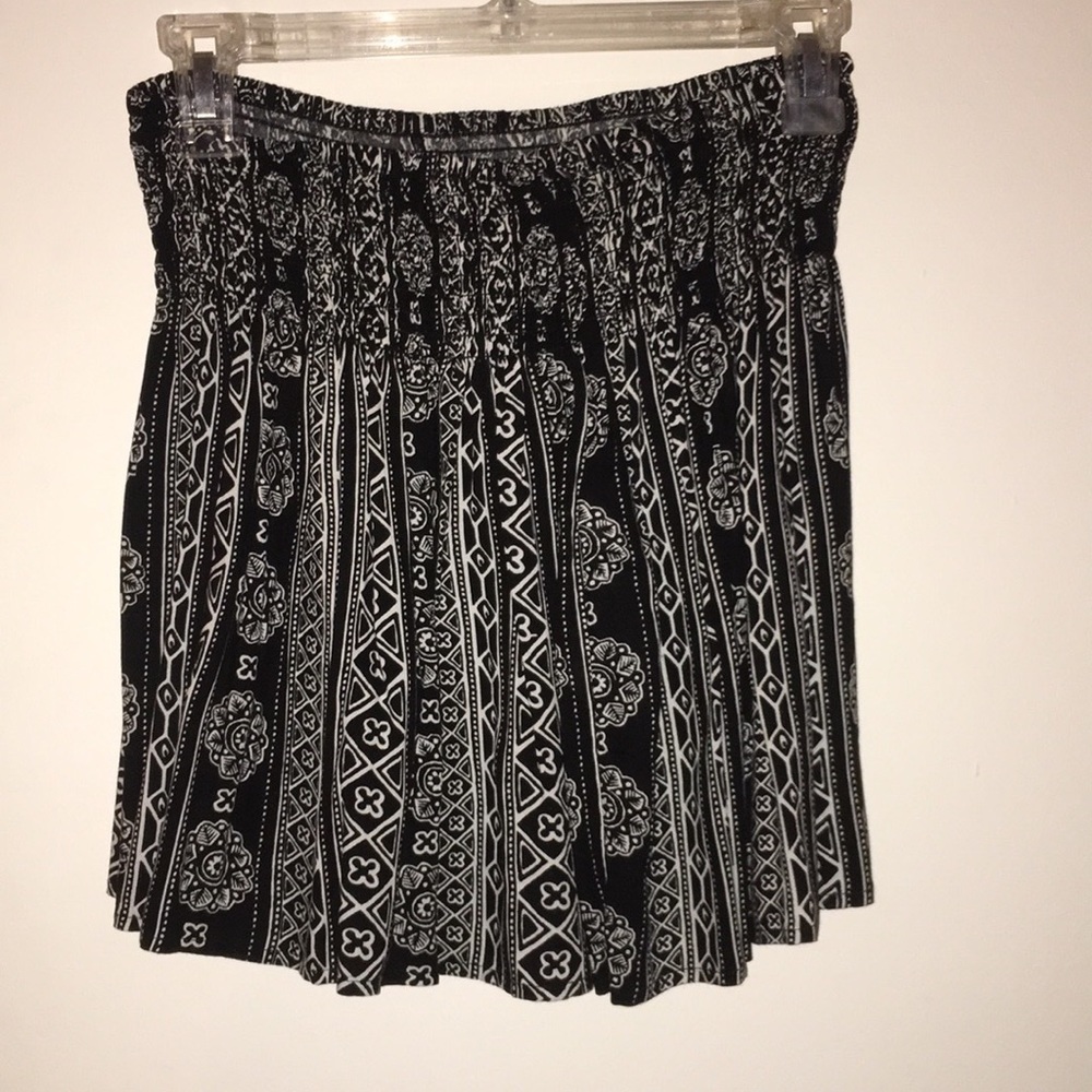 Black and white patterned skirt